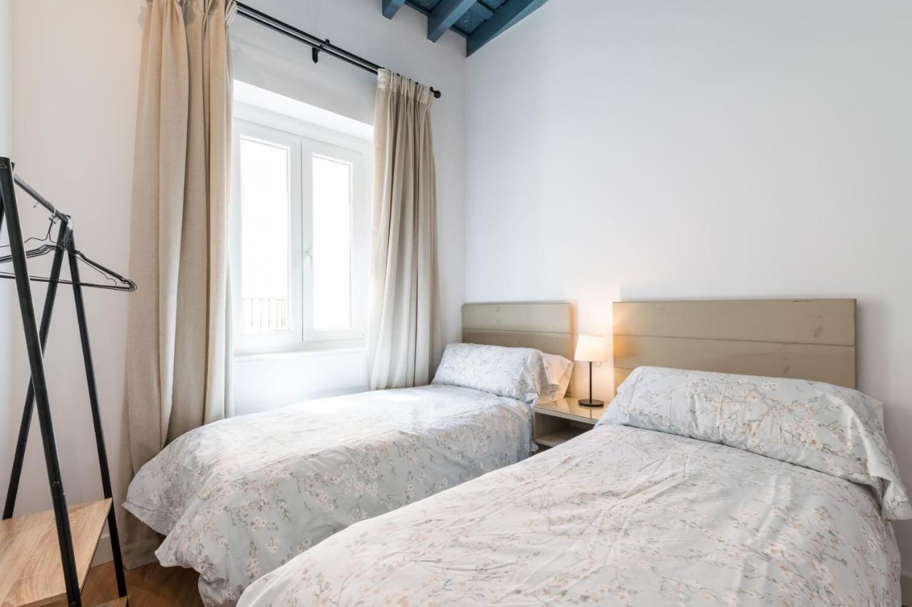 Apartamentos Leoncillos Севилья Экстерьер фото